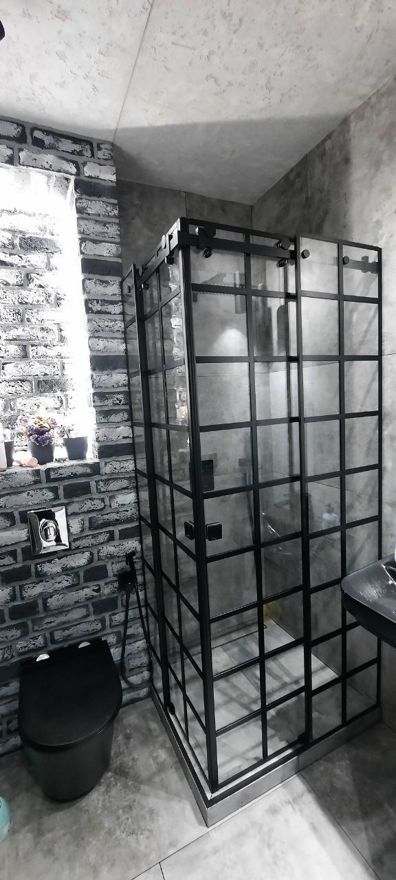 Душевая дверь из закалённого стекла