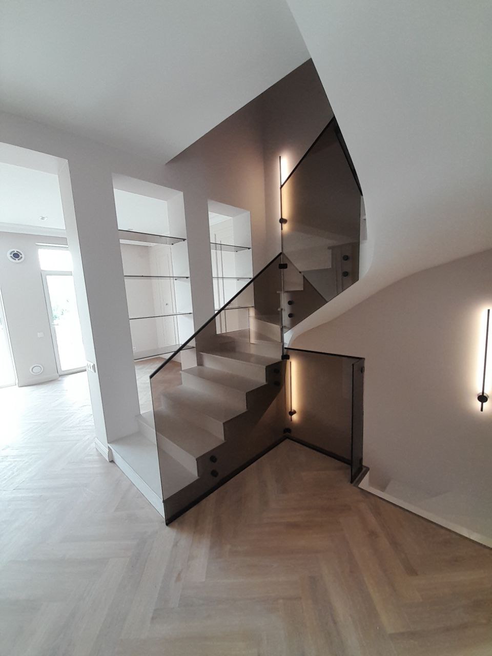 Перила для лестниц из закалённого стекла